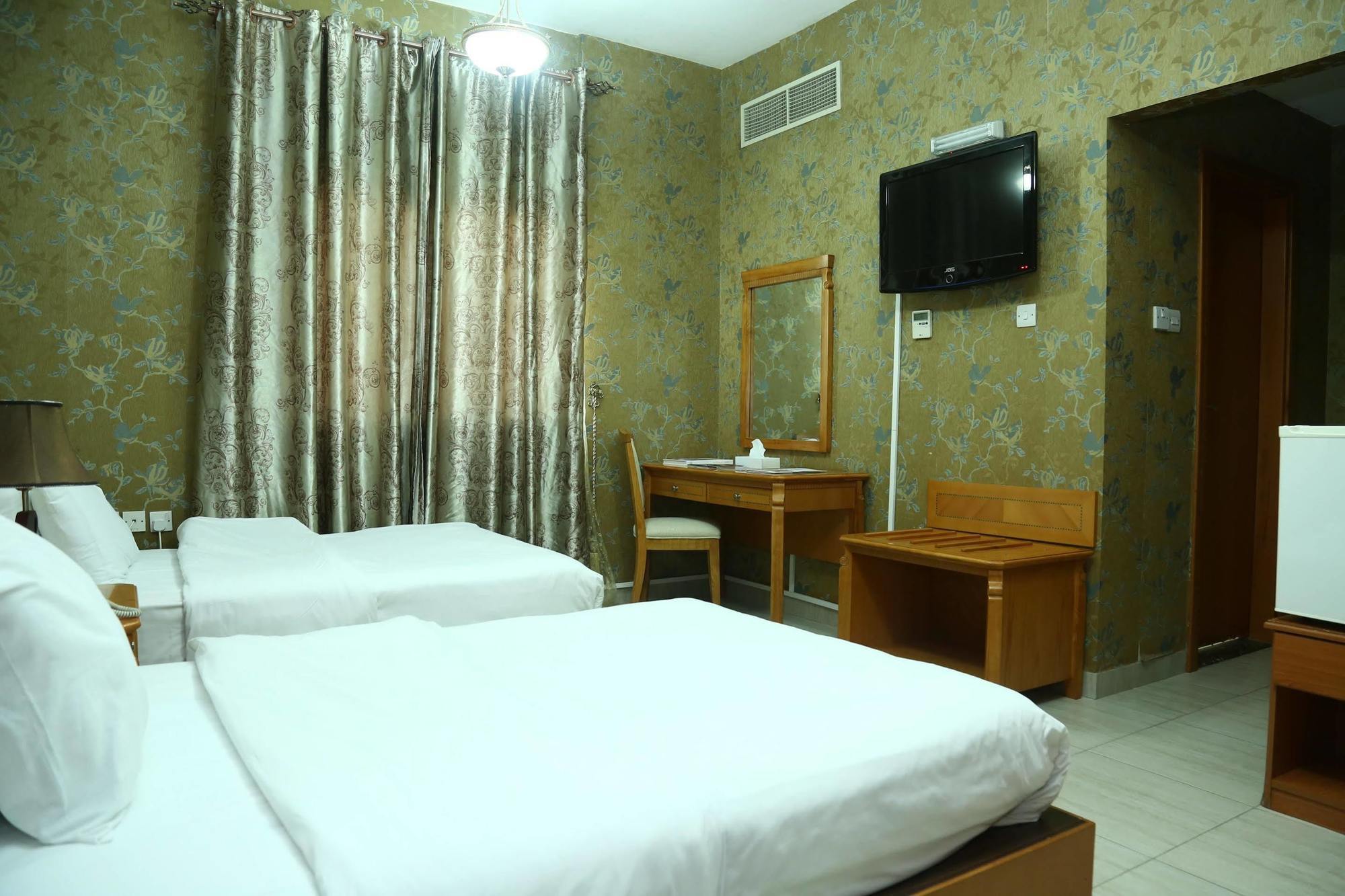 อาร์เบลล่า บูติค โฮเต็ล Hotel ชาร์จาห์ ภายนอก รูปภาพ